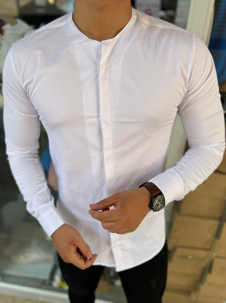 پیراهن یقه گرد سفید خاص