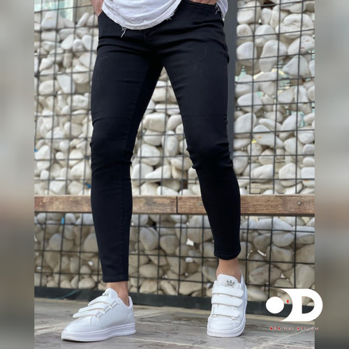 شلوار جین اسکینی مشکی