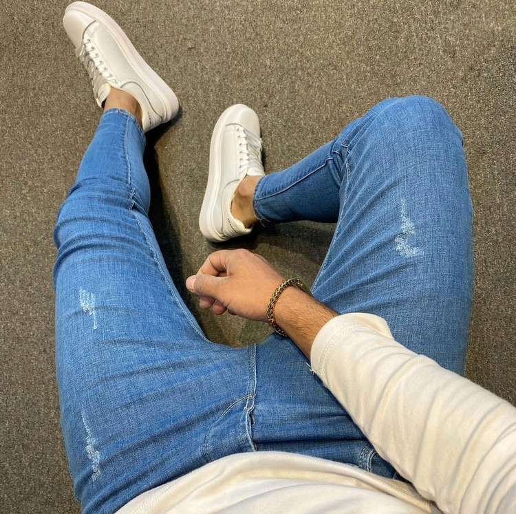 شلوار جین اسکینی آبی یخی