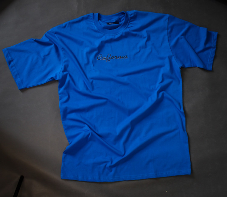 تیشرت لش آبی پشت چاپ طرح فرش ایرانی پارچه پنبه نخ ۲۸ کد ۴۶۷۷۵