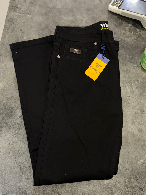 شلوار رانگلر مشکی مردانه کیفیت مستر - بهترین کیفیت بازار ایران