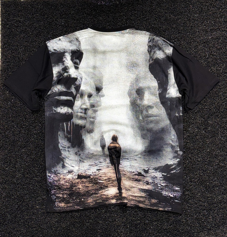 تیشرت طرح صورتهای سنگی | طراحی هنری و فلسفی با مضمون انسان در برابر طبیعت
