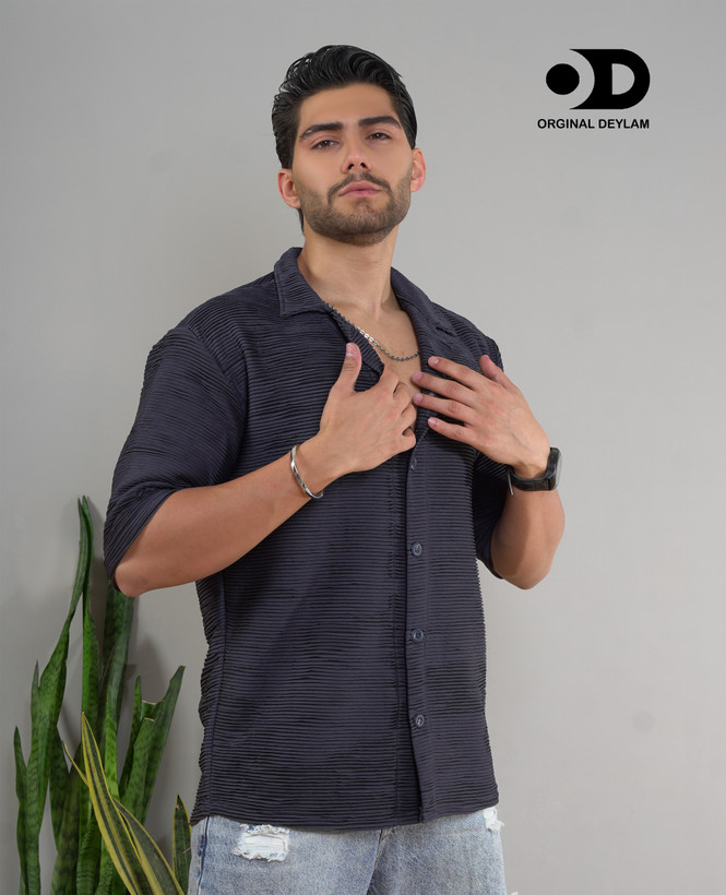 پیراهن لش یقه انگلیسی مردانه وارداتی بافت فوقالعاده خفن و خاص رنگ مشکی مات