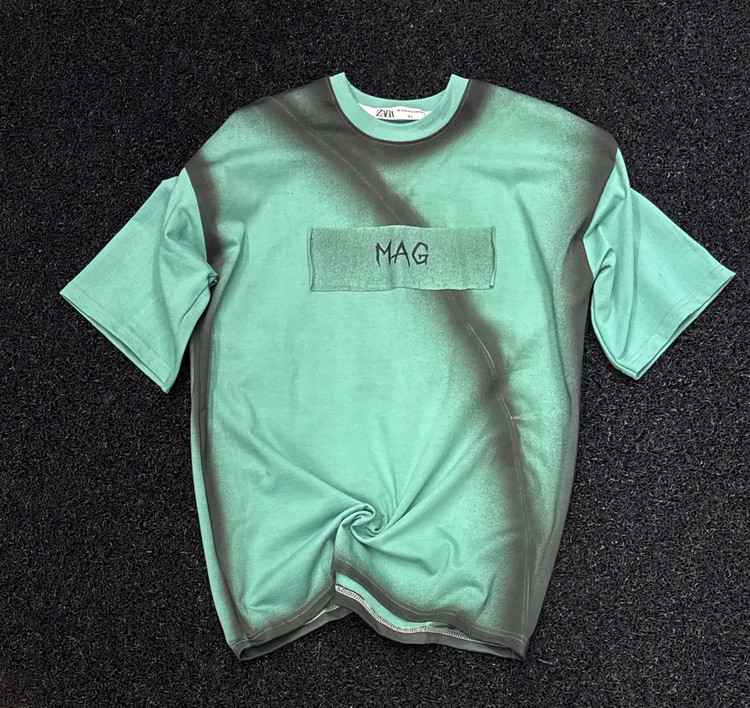 تیشرت پنبه ماکان MAG با افکت سایه و نور (Shadow Effect)