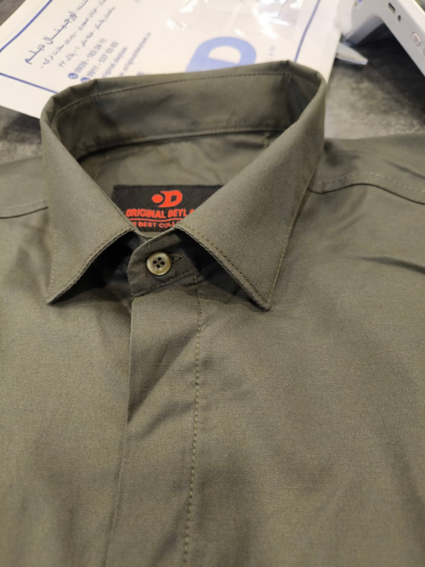 پیراهن مردانه زیتونی سیر ساتن پنبه کش بسیار شیک و با کیفیت