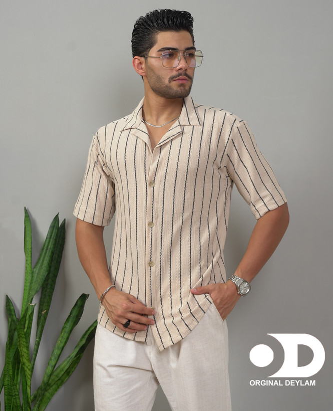 پیراهن راه راه یقه انگلیسی باکسی کرم با پارچه و بافت فوقالعاده خفن