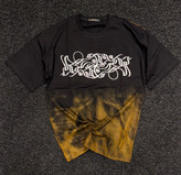 تیشرت کالیگرافی سفید تای دای طلایی