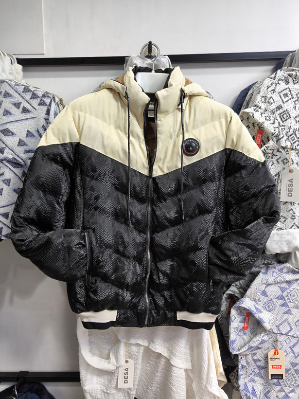 کاپشن چرم پوست ماری دوتیکه مشکی-کرم فوقالعاده با کیفیت و شیک | کیفیت استثنایی با بهترین قیمت