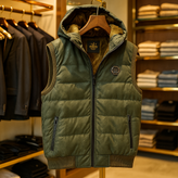 محصول لوکس*جلیقه پافر چرم پوست ماری سبز - فوقالعاده با کیفیت و شیک | کیفیت استثنایی با بهترین قیمت