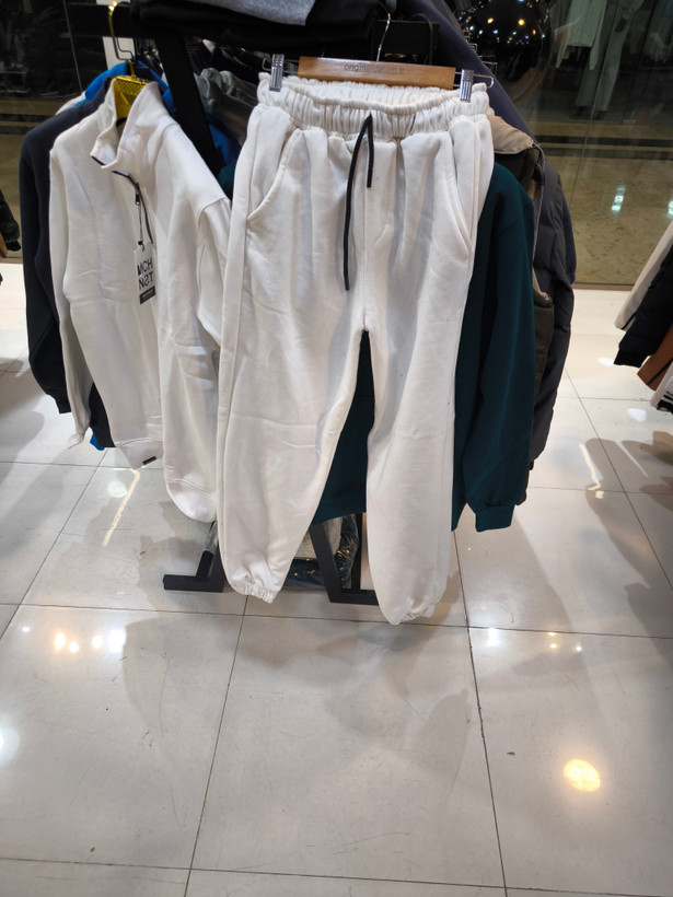 شلوار جاگر سفید پارچه دورس سه نخ پنبه مردانه | استایل پاییزی مدرن