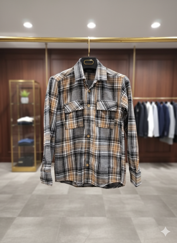 پیراهن پشمی چهارخونه طوسی–نارنجی کمرنگ نرم، گرم و مناسب فصلهای سرد با ترکیب رنگی خاص و جذاب