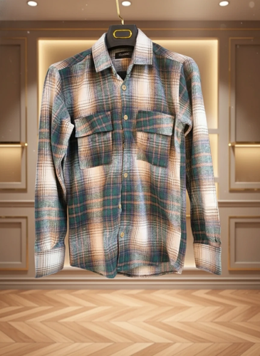 پیراهن پشمی چهارخونه با پارچه برسخورده نرم باترکیب رنگ سبزکلهقازی و کرم با ته مایه های رنگ سبزآبی – کد ۸۹۵