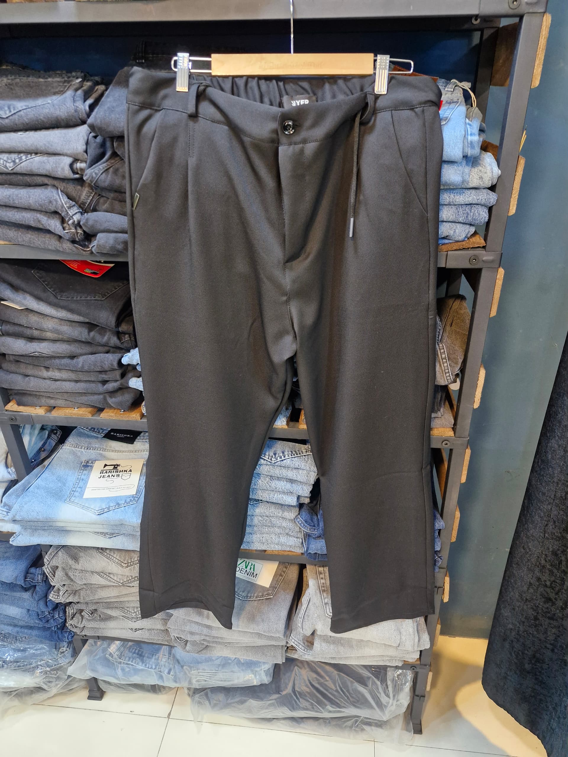 شلوار بگ پارچه ای مشکی پارچه مازارتی اولد مانی  با قد 110 سانت و بند تنظیم کننده کمر