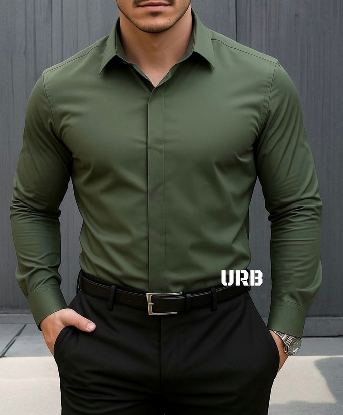 پیراهن سبز لجنی مردانه پارچه ساتن پنبه کش | دوخت صنعتی یقه SNT