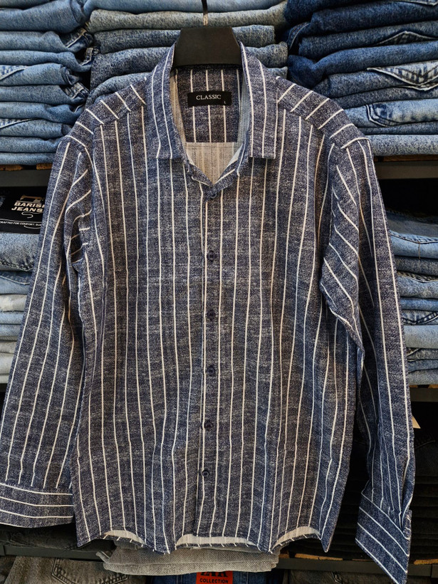 پیراهن مردانه «خطِ سرمهای» پنبهای راهراه پرمیوم