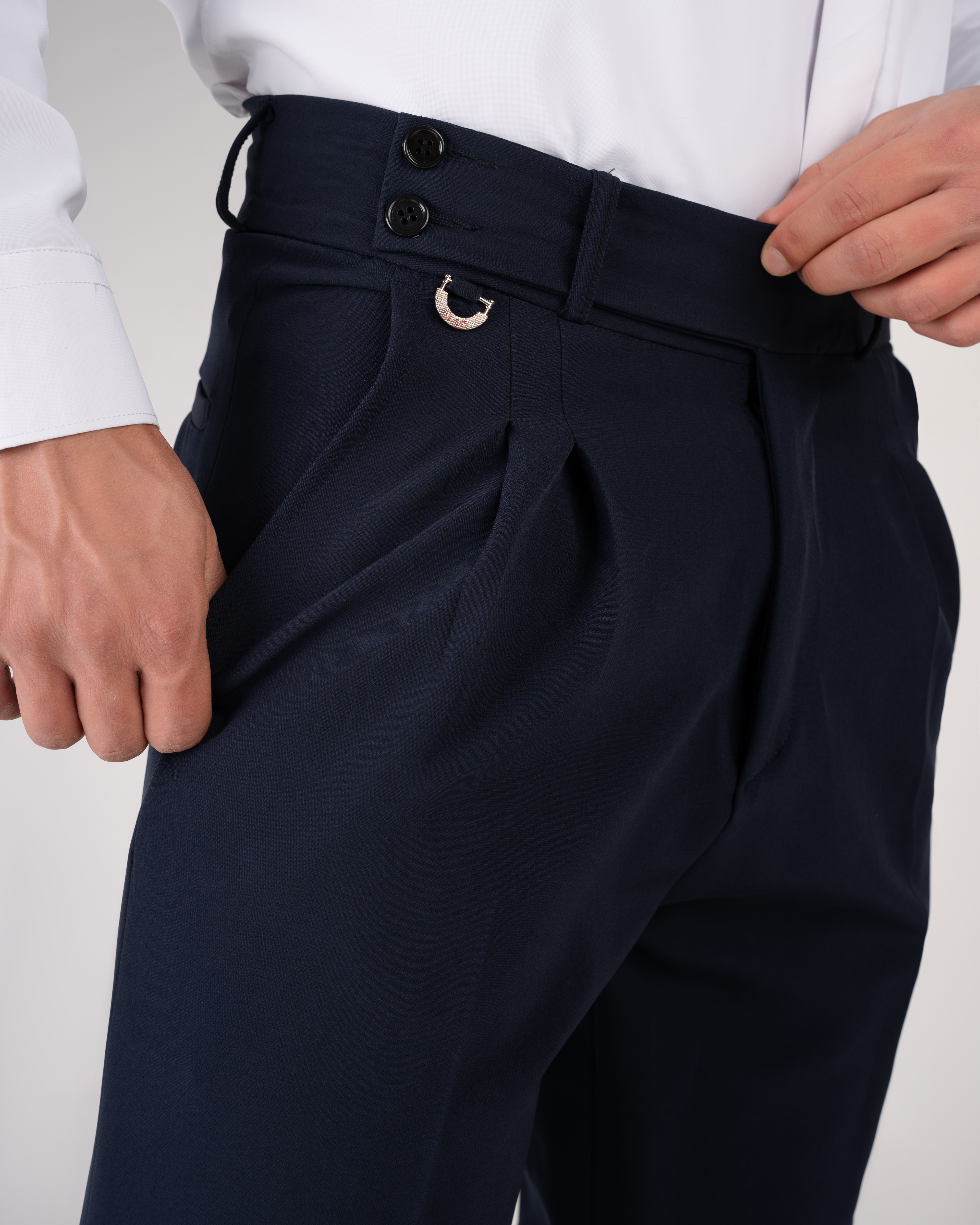 شلوار پارچه ای مام فیت کمر انگلیسی پارچه مازراتی رنگ سرمه ای