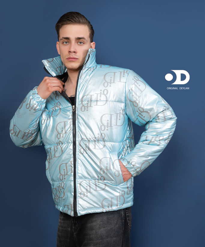 کاپشن پفکی باکسی سبزآبی اولد مانی با طراحی انتزاعی فوقالعاده خفن و مدرن ۲۰۲۶