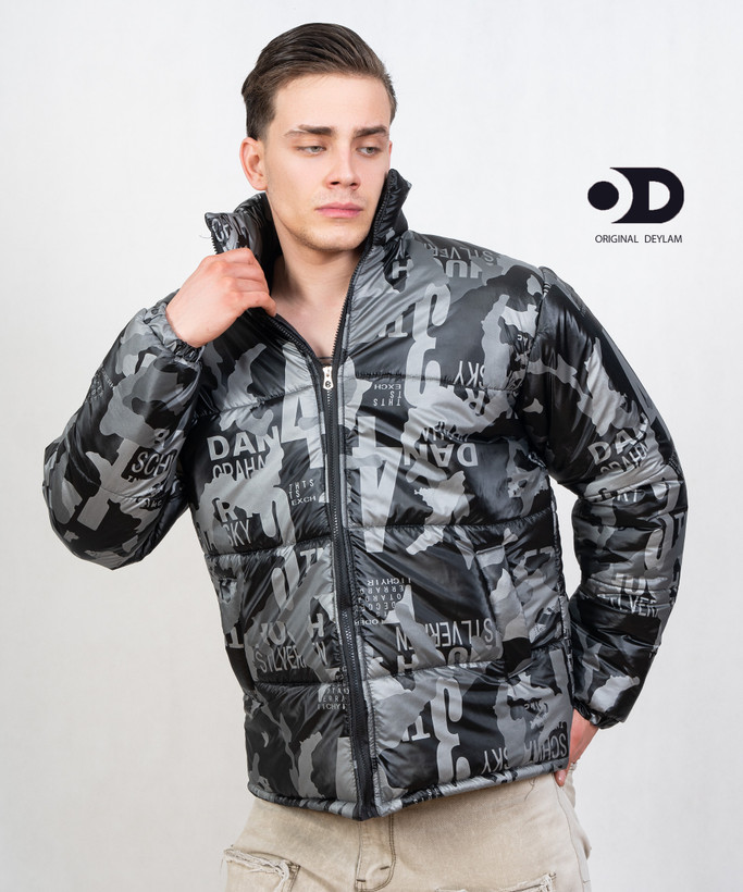 کاپشن پفکی باکسی مشکی اولد مانی با طراحی چریکی فوقالعاده خفن و مدرن ۲۰۲۶