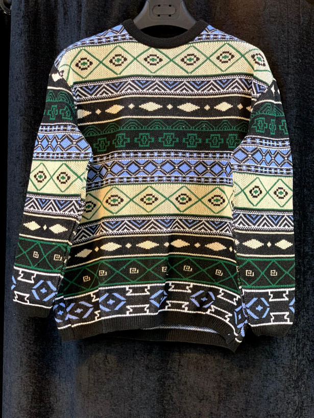 پلیور بافتنی وینتیج رنگ سبز و کرم و ابی طرح سنتی ایرانی فوقالعاده شیک باکسی فری سایز