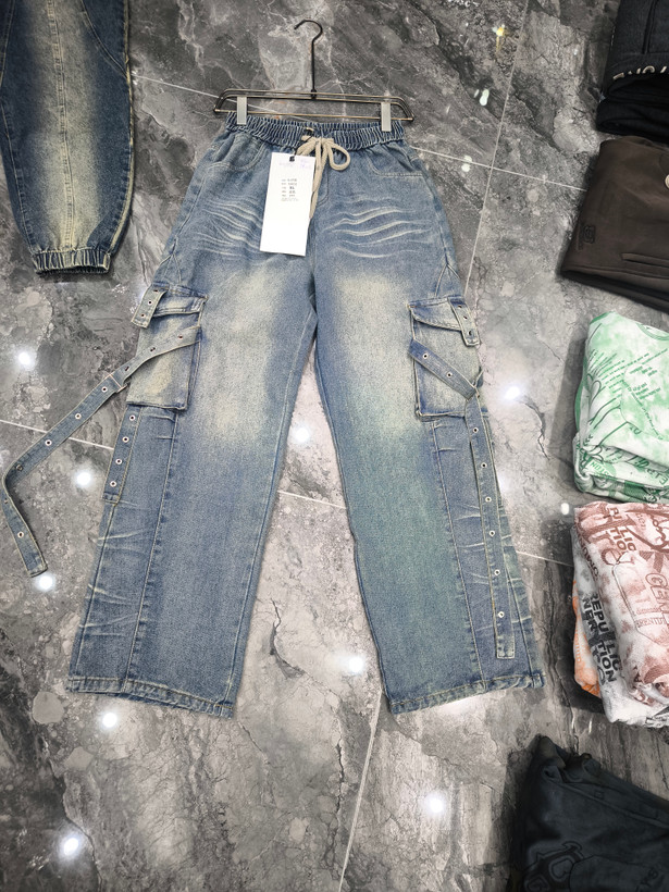 محصول فوق لوکس#شلوار جین واید بگ صابونی (Wide Leg) با جزییات بندی کارگو فوقالعاده خفن| استایل لش استریت ۲۰۲۶ کد9702