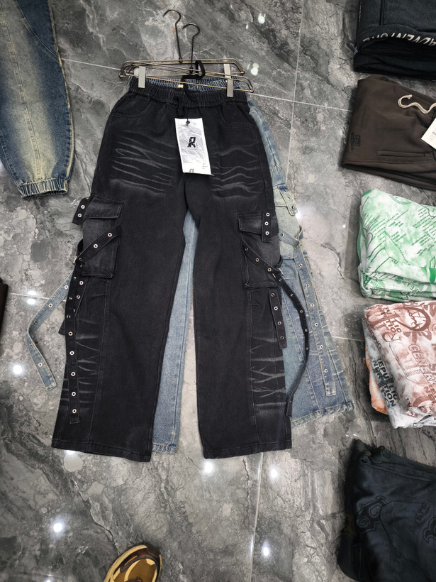 محصول فوق لوکس#شلوار جین واید بگ مشکی (Wide Leg) با جزییات بندی کارگو فوقالعاده خفن| استایل لش استریت ۲۰۲۶ کد9702