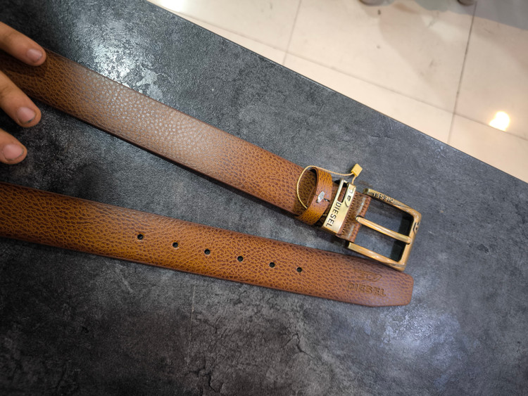 کمربند زبونه دار رنگ عسلی شیک کیفیت بالا طرح چرم