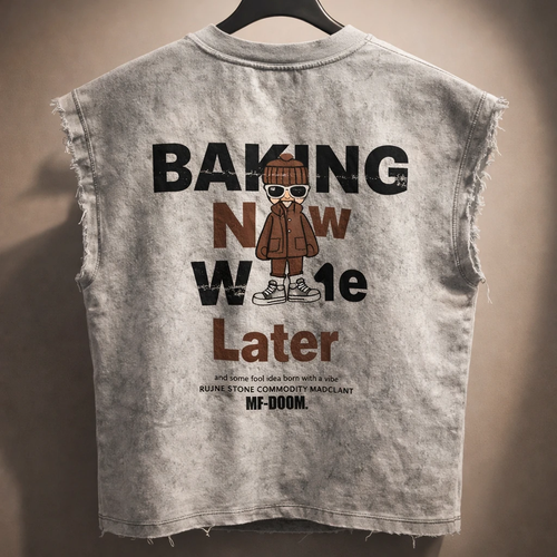 وست جین سنگشور طوسی پشت چاپ اسیدشوی (Acid-Wash)، لبههای ریشریش شده (Frayed Edges)